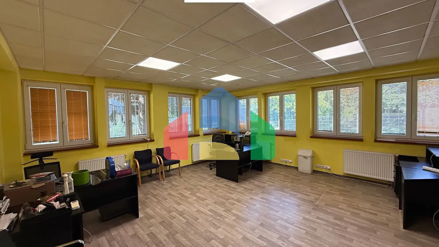 На продажу коммерческие участки 16065 m²