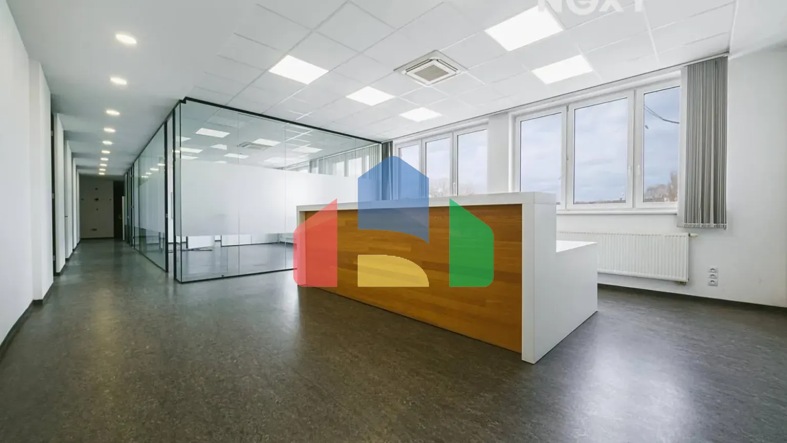 На продажу офисные помещения 2018 m²