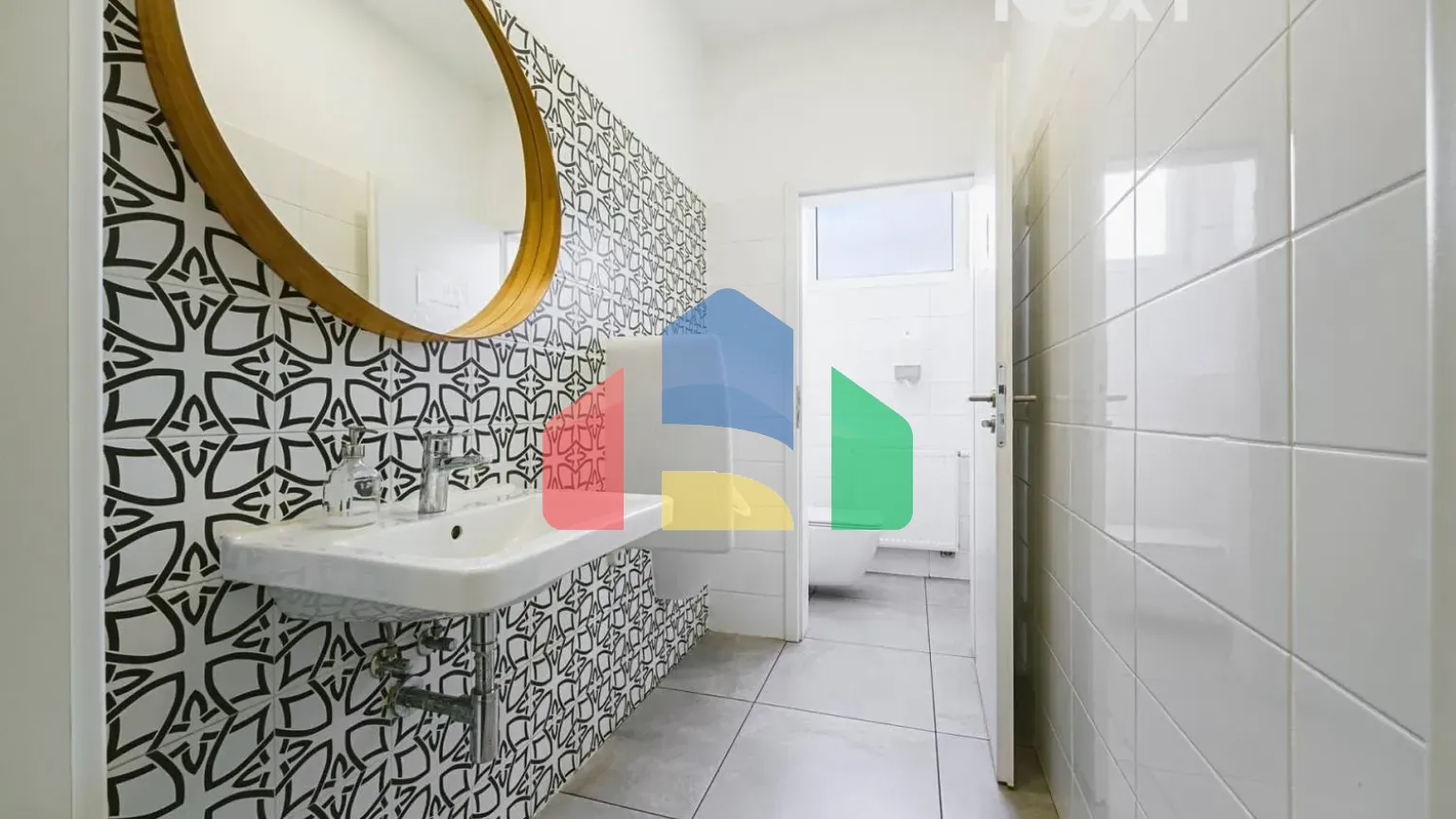 На продажу офисные помещения 2018 m²