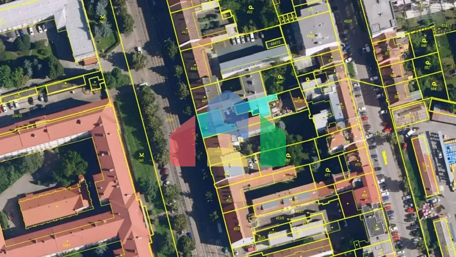 На продажу многоквартирные дома 300 m²