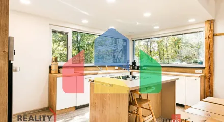 На продажу семейные дома 110 m², земельный участок 110 m²