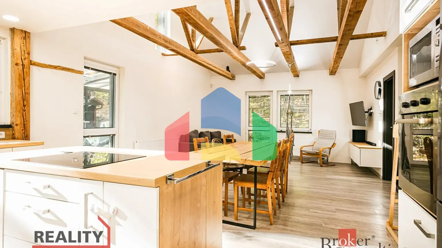 На продажу семейные дома 110 m², земельный участок 110 m²