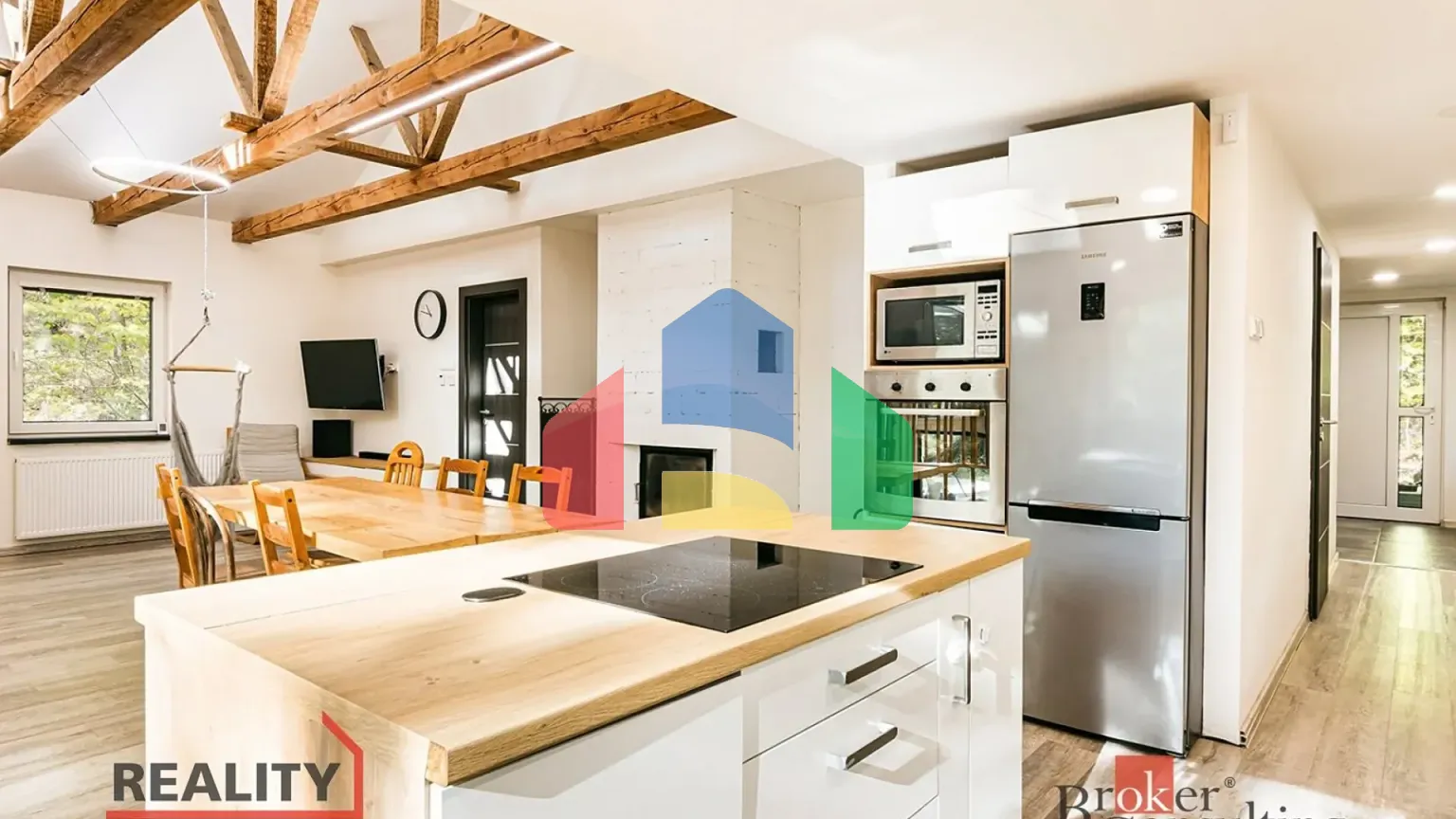 На продажу семейные дома 110 m², земельный участок 110 m²