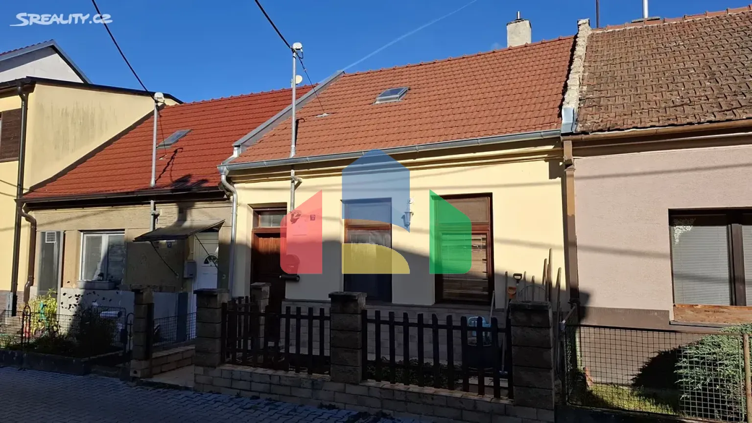 На продажу семейные дома 60 m², земельный участок 104 m²