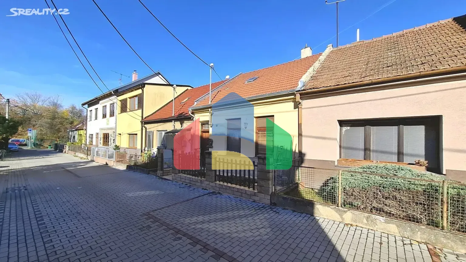 На продажу семейные дома 60 m², земельный участок 104 m²