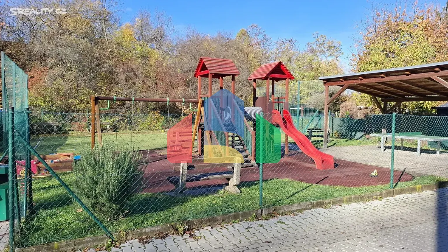 На продажу семейные дома 60 m², земельный участок 104 m²