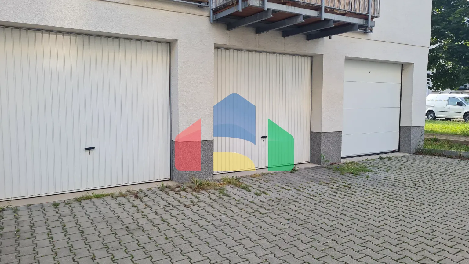 На продажу гаражи 18 m²