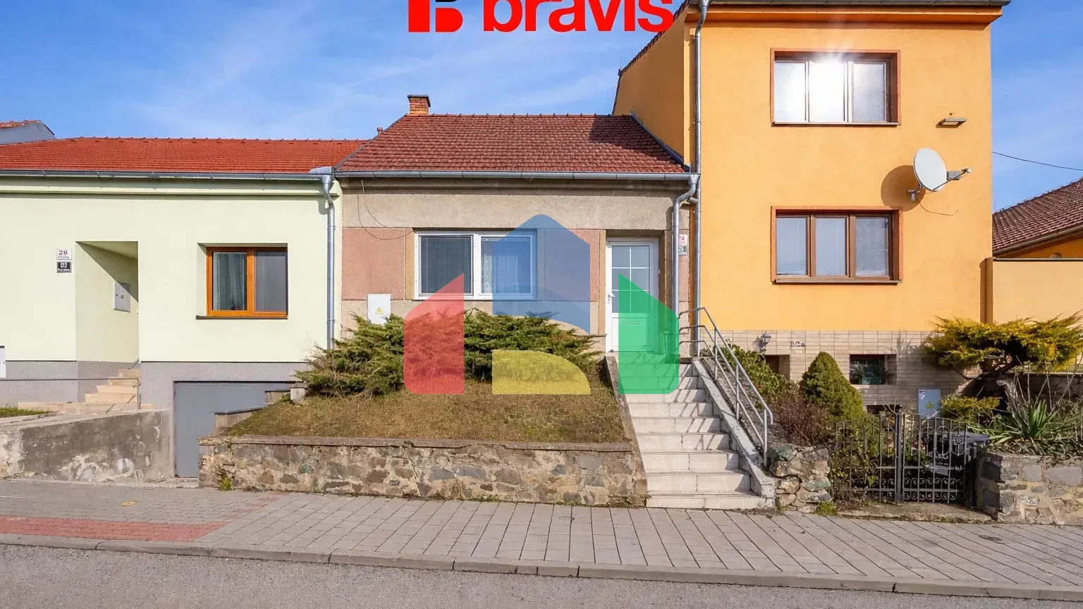 На продажу семейные дома 74 m², земельный участок 455 m²