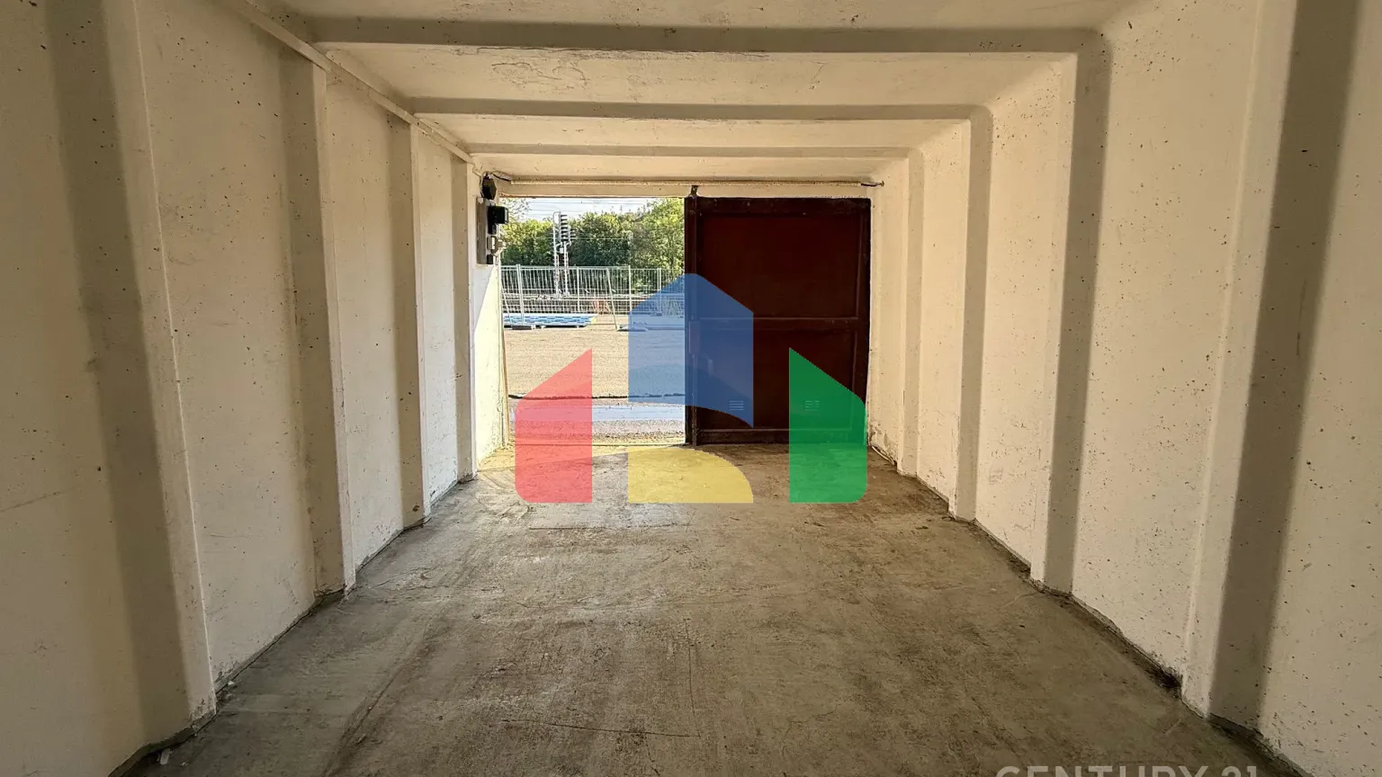 На продажу гаражи 19 m²