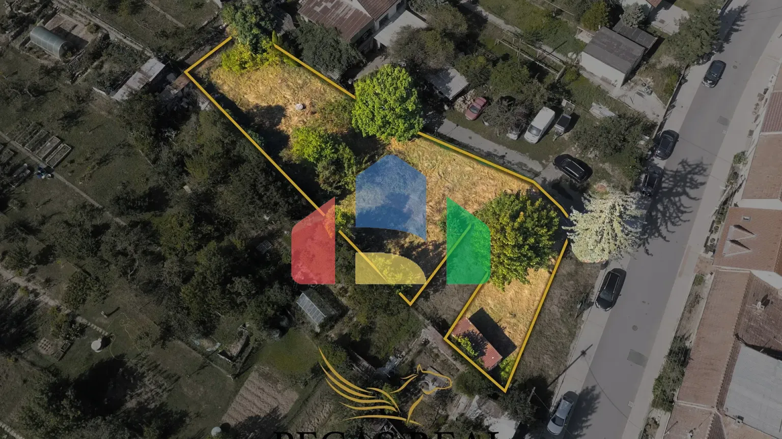 На продажу участки под строительство 833 m²