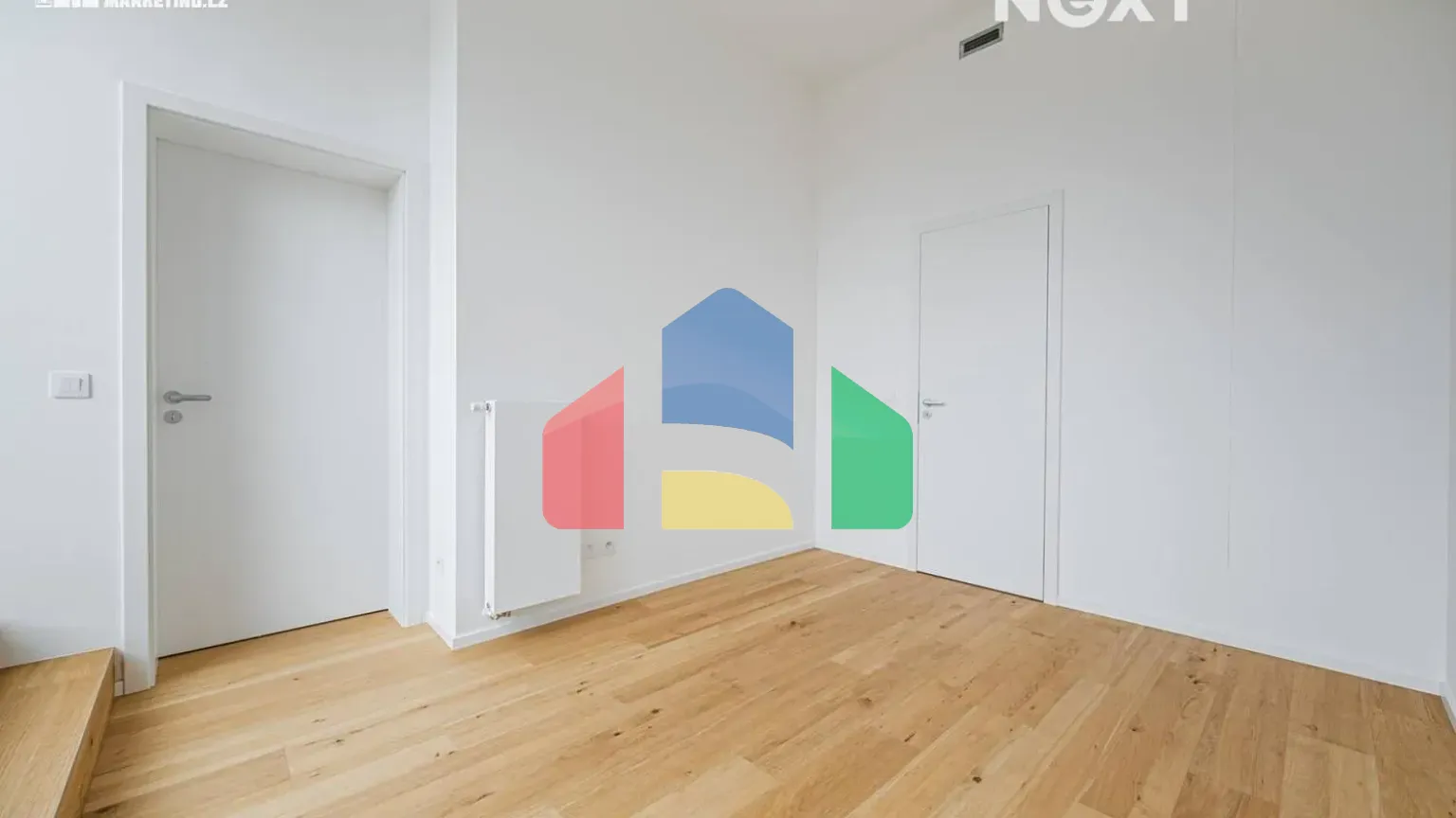 На продажу квартира 3-комн. студия 83 m²