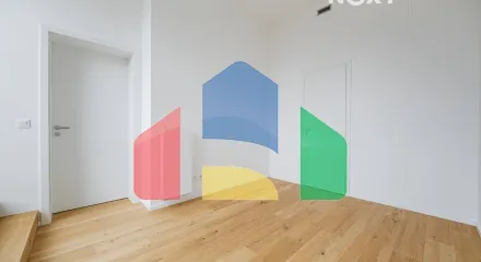 На продажу квартира 3-комн. студия 83 m²