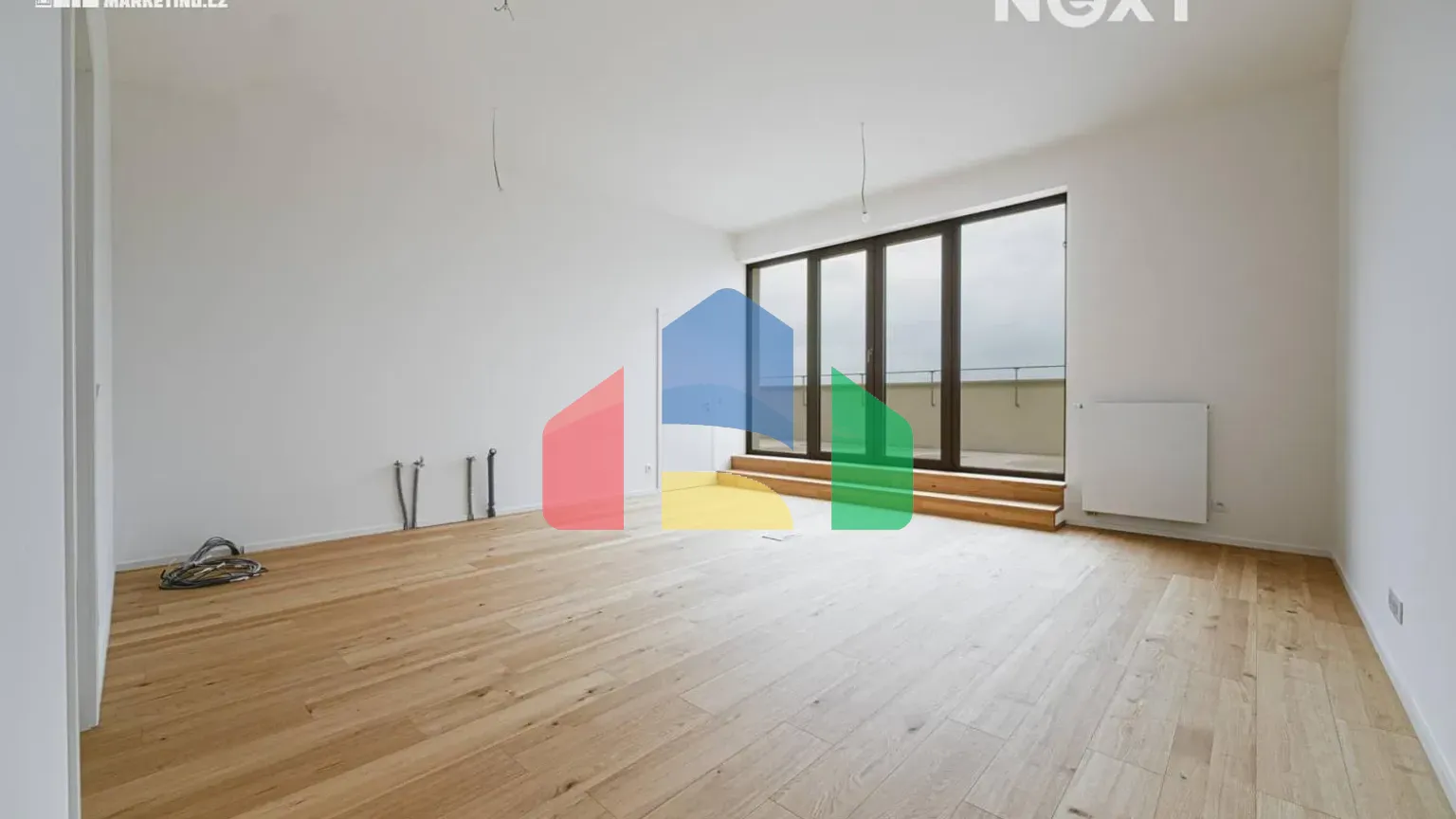 На продажу квартира 3-комн. студия 83 m²