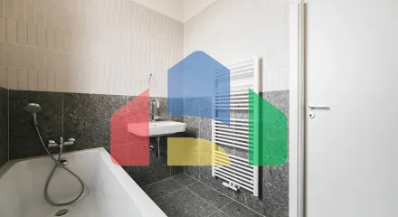 На продажу квартира 3-комн. студия 83 m²