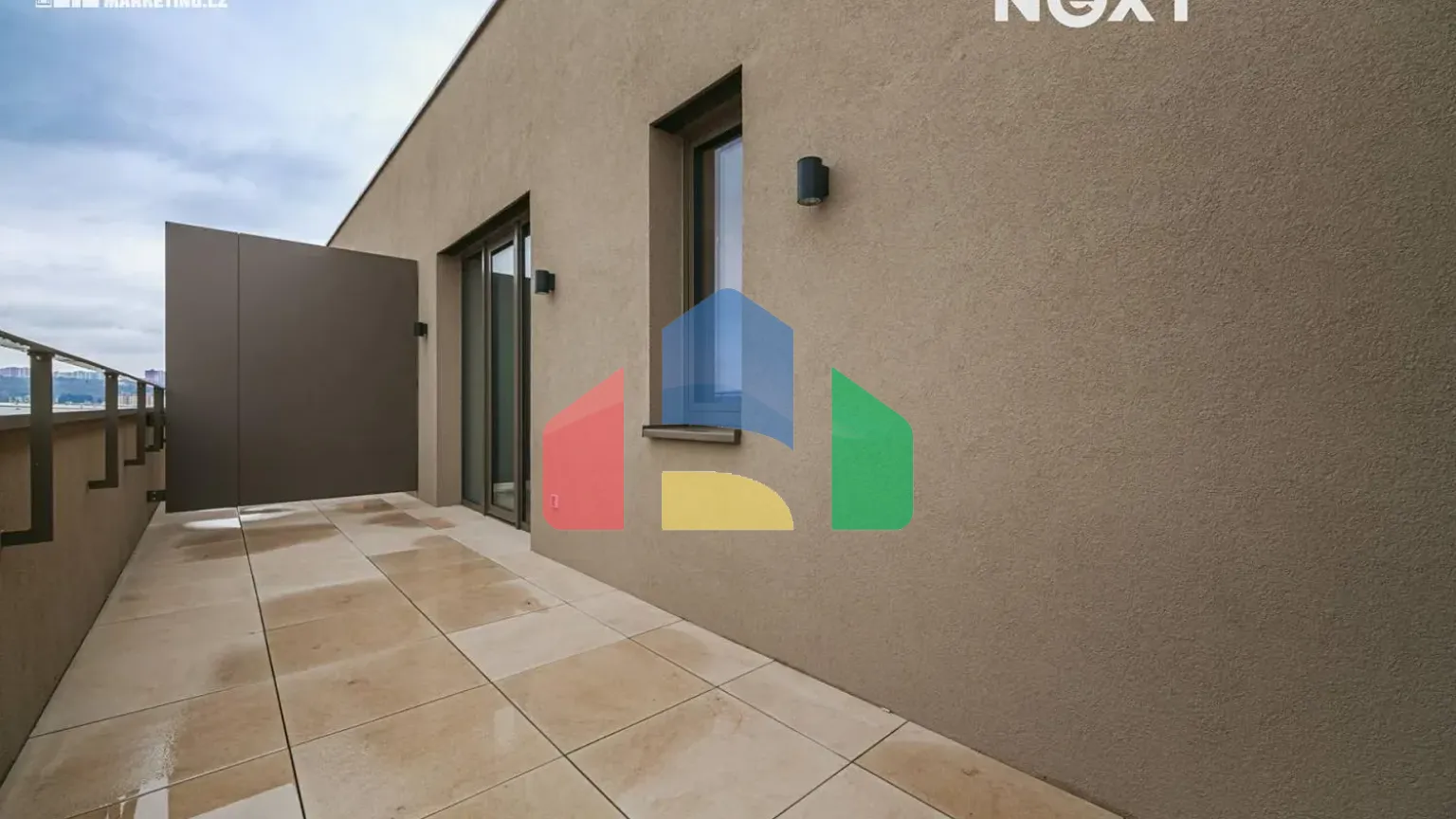 На продажу квартира 3-комн. студия 83 m²