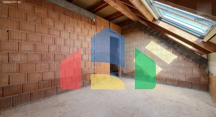 На продажу квартира 4-комн. студия 95 m²