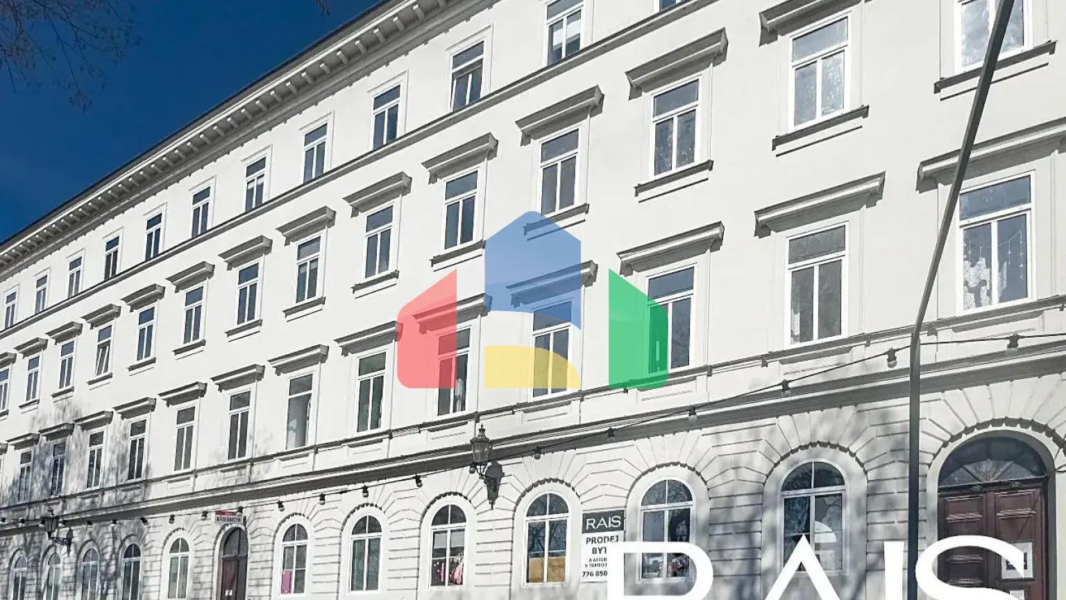 На продажу квартира 2-комн. студия 32 m²