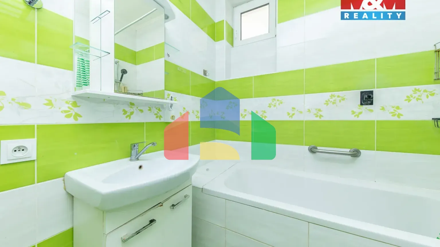 На продажу семейные дома 175 m², земельный участок 1254 m²