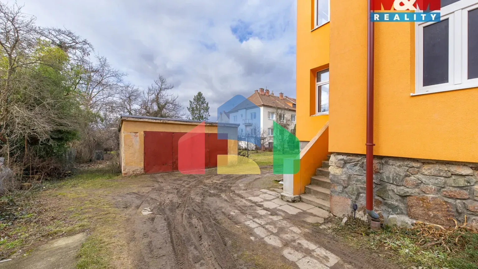 На продажу семейные дома 175 m², земельный участок 1254 m²