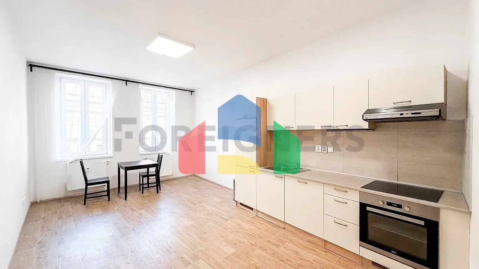 На продажу квартира 2-комн. студия 55 m²