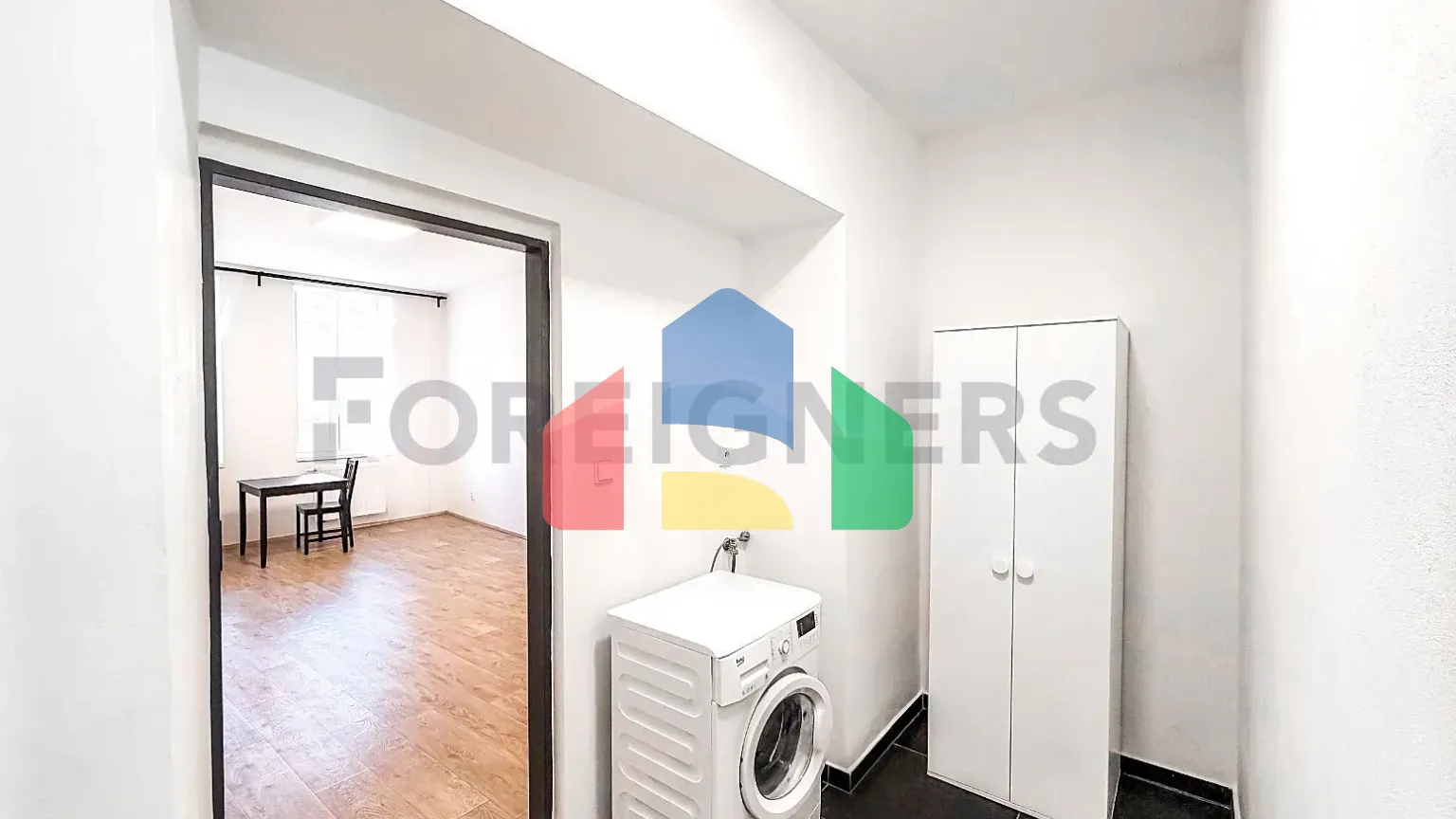 На продажу квартира 2-комн. студия 55 m²