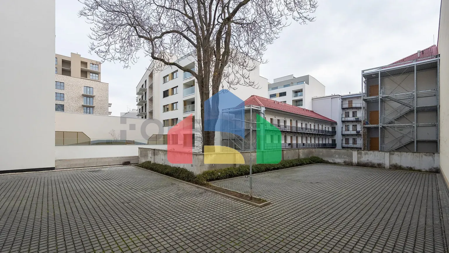 На продажу квартира 2-комн. студия 55 m²