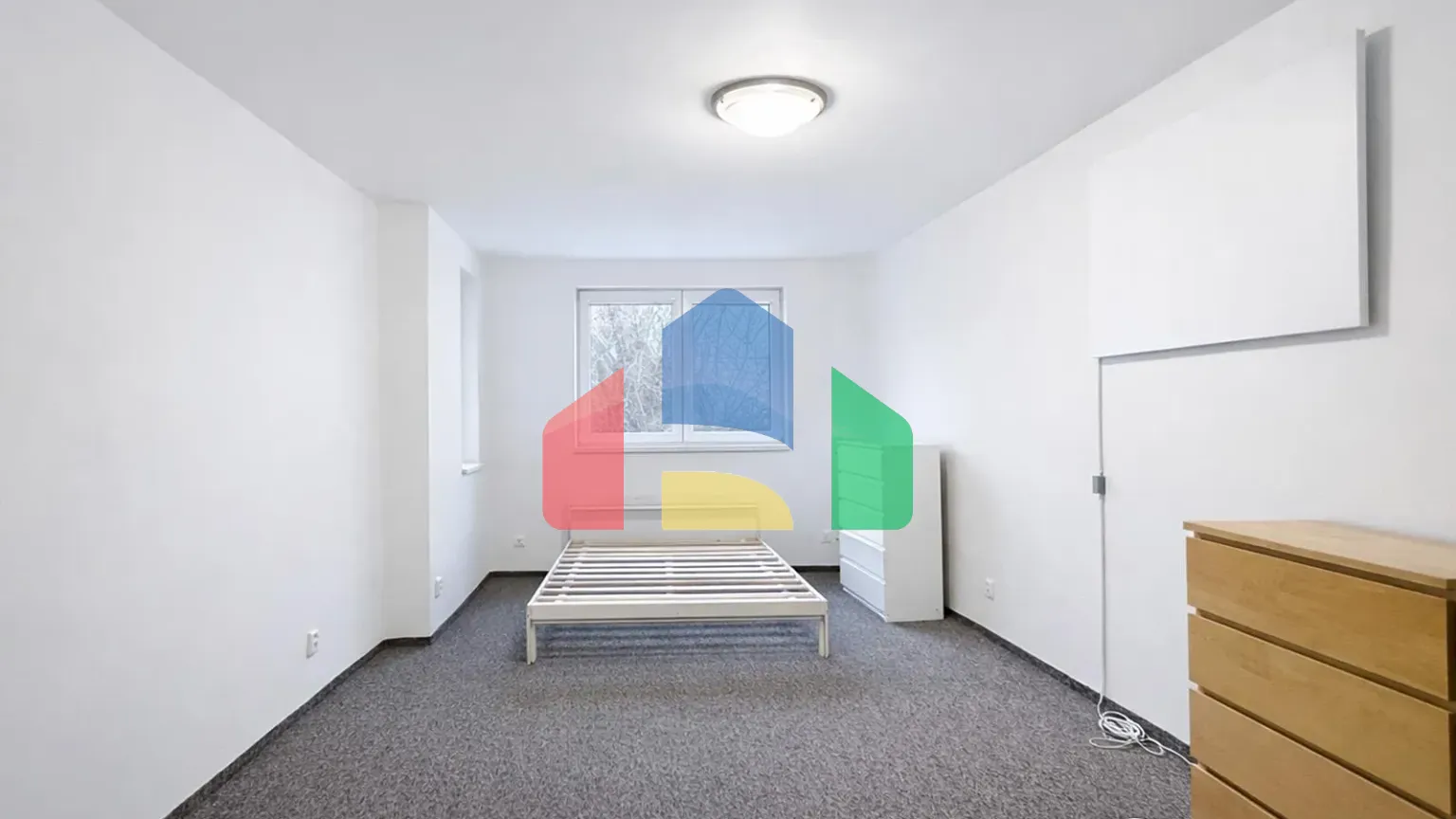 На продажу квартира 2-комн. студия 54 m²