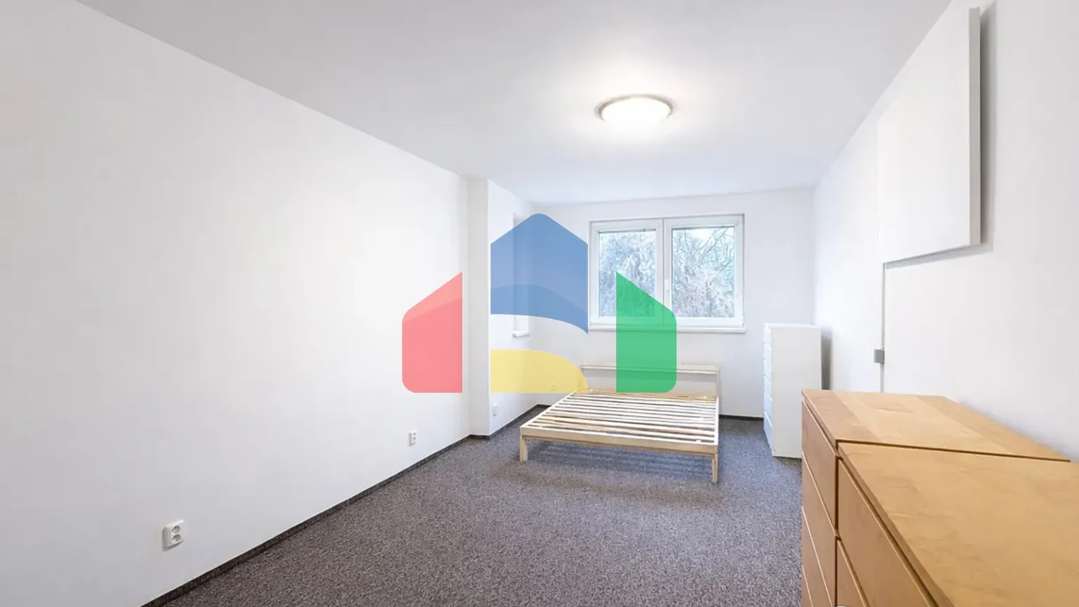 На продажу квартира 2-комн. студия 54 m²