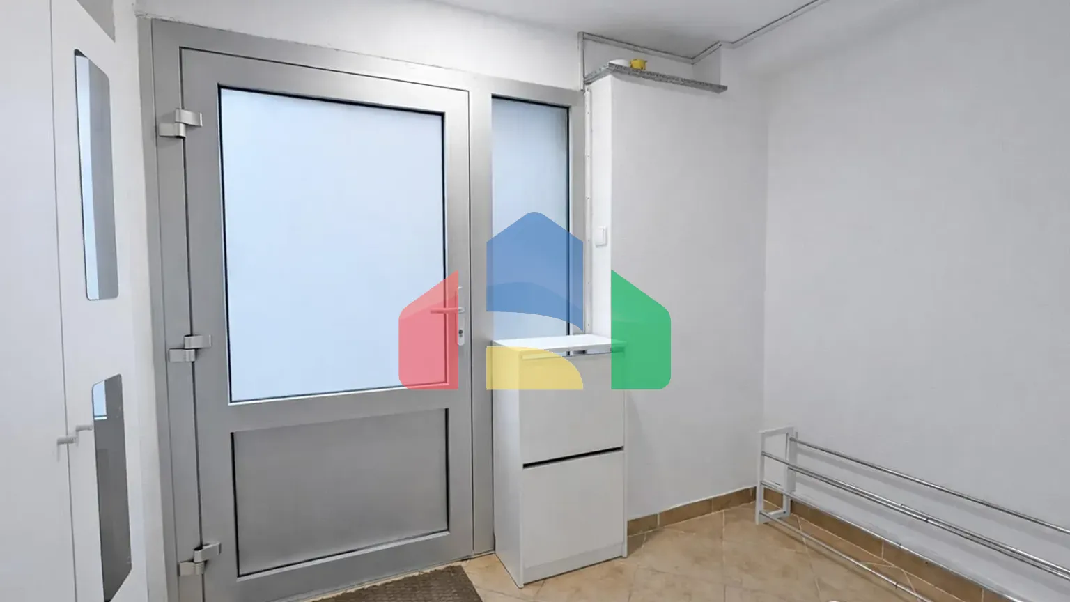 На продажу квартира 2-комн. студия 54 m²