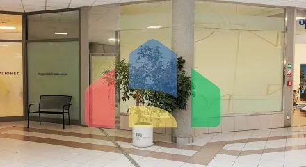 На продажу торговые помещения 27 m²