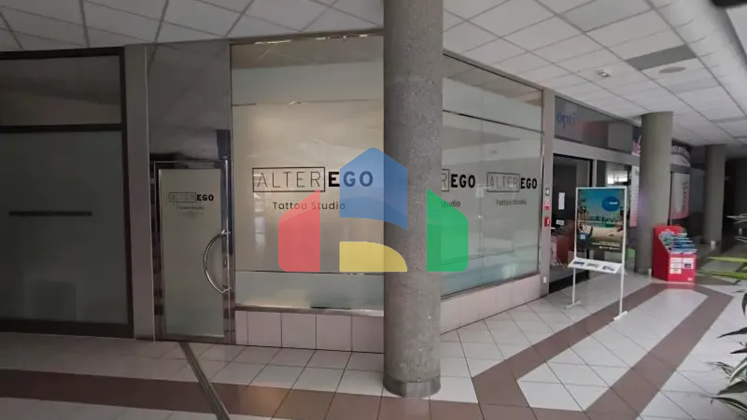 На продажу торговые помещения 27 m²