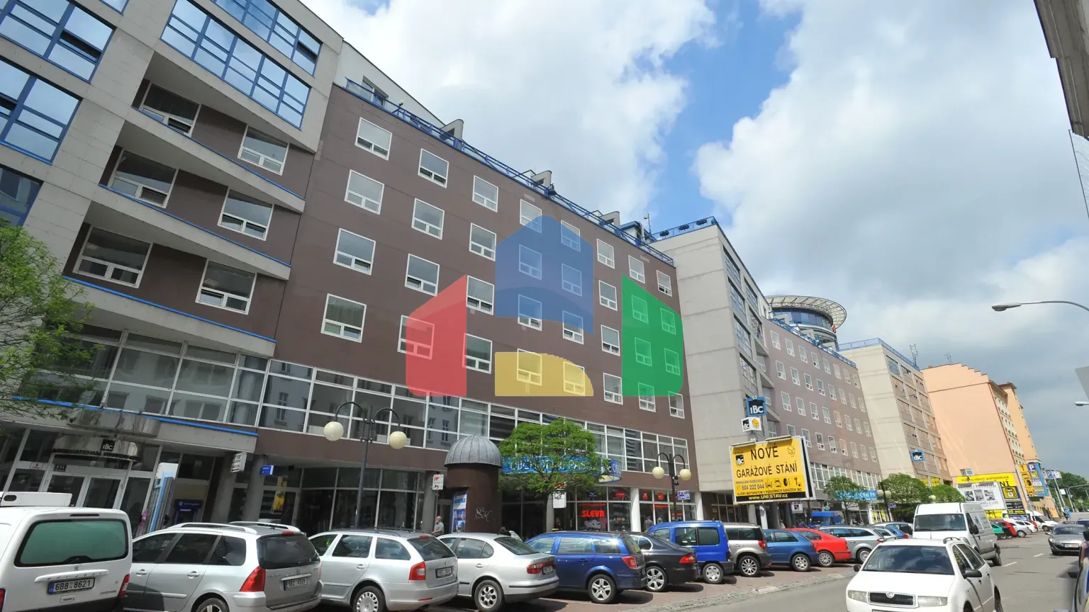 На продажу торговые помещения 27 m²