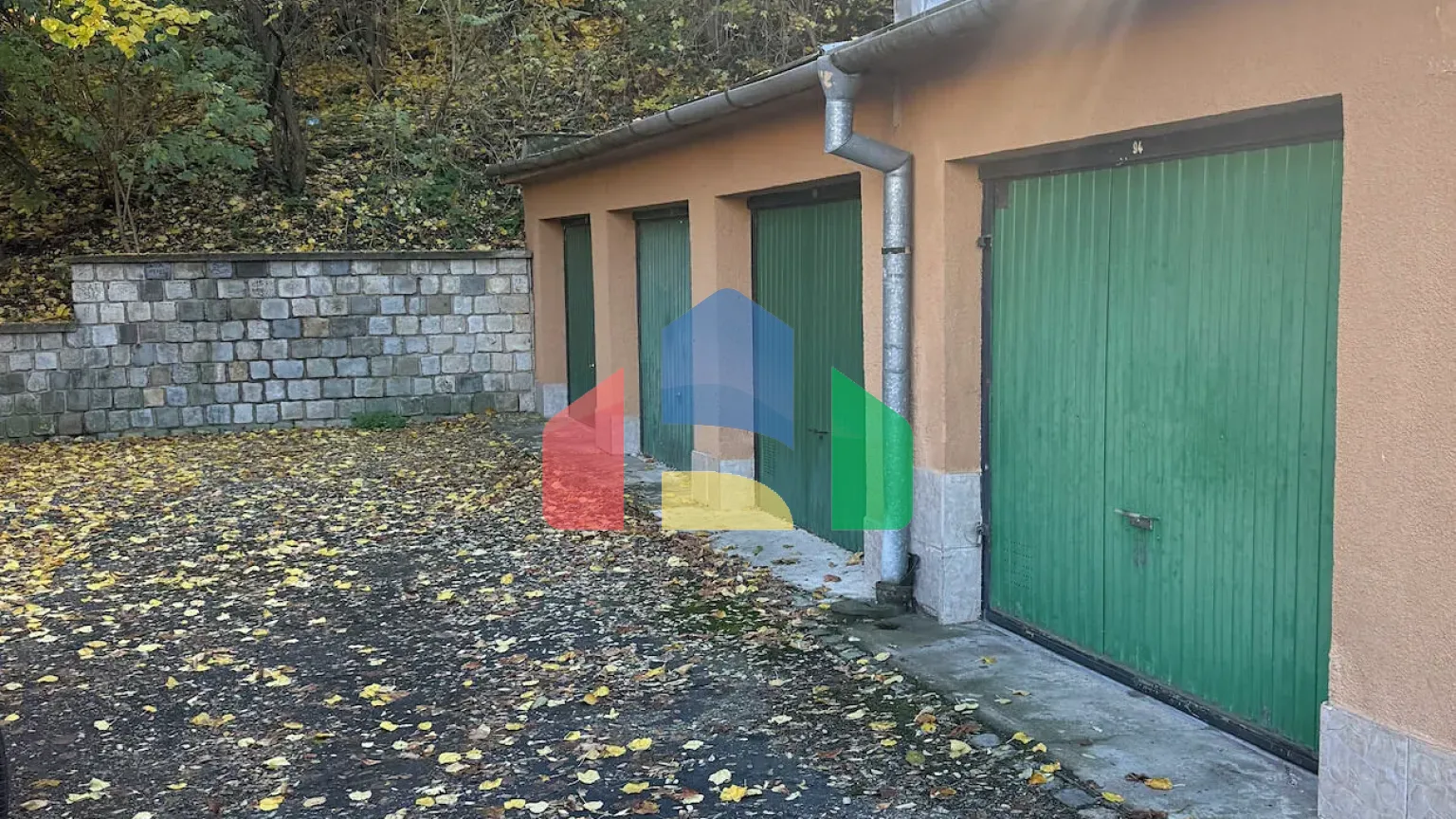 На продажу гаражи 17 m²