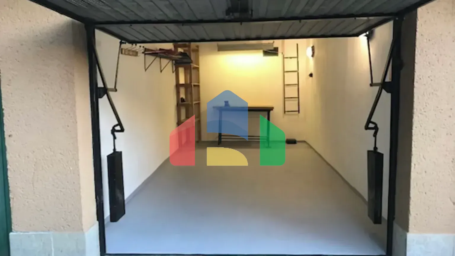 На продажу гаражи 17 m²