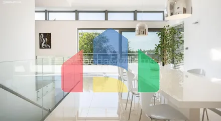 На продажу виллы 580 m², земельный участок 963 m²