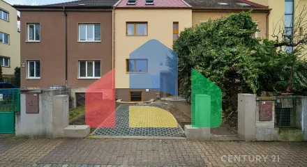 На продажу квартира 2-комн. студия 66 m²