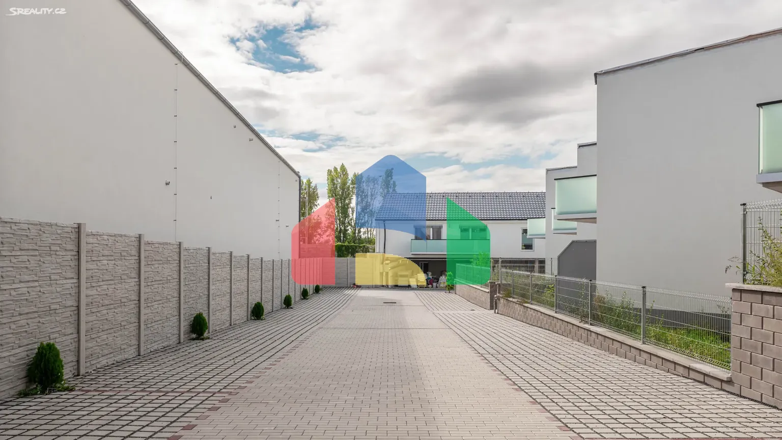 На продажу квартира 1-комн. студия 58 m²