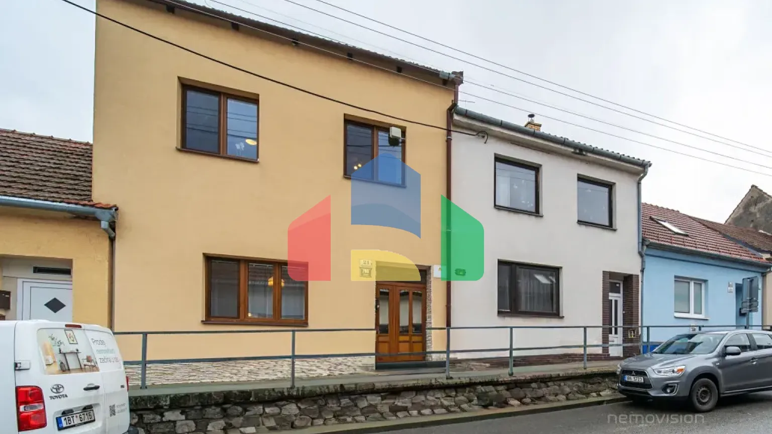 На продажу семейные дома 184 m², земельный участок 182 m²