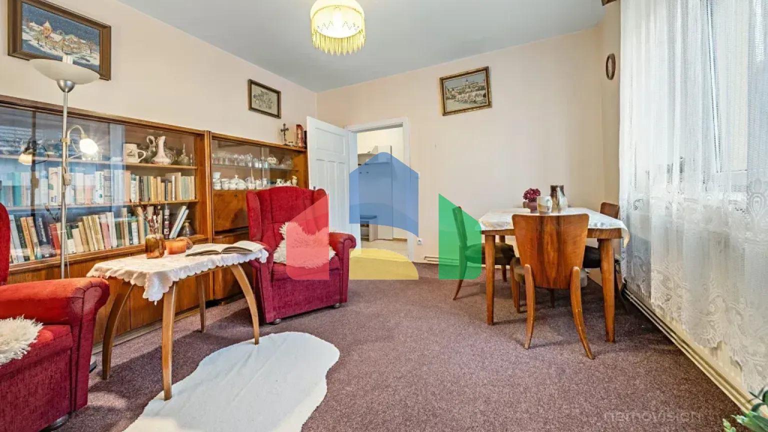 На продажу семейные дома 184 m², земельный участок 182 m²