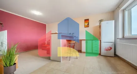 На продажу семейные дома 184 m², земельный участок 182 m²