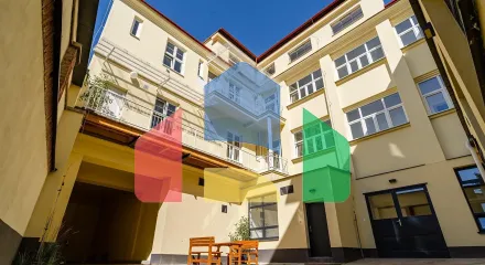 На продажу торговые помещения 127 m²