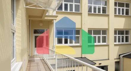 На продажу торговые помещения 127 m²