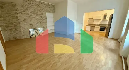 На продажу квартира 3-комн. студия 88 m²