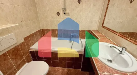 На продажу квартира 3-комн. студия 88 m²