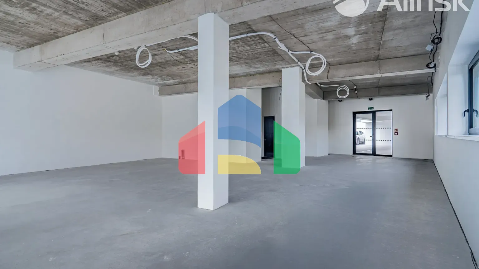 На продажу торговые помещения 147 m²