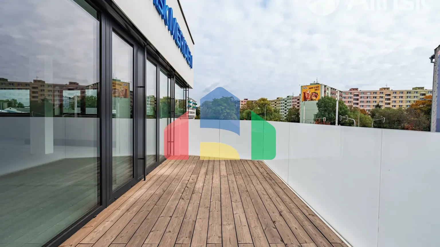 На продажу торговые помещения 147 m²