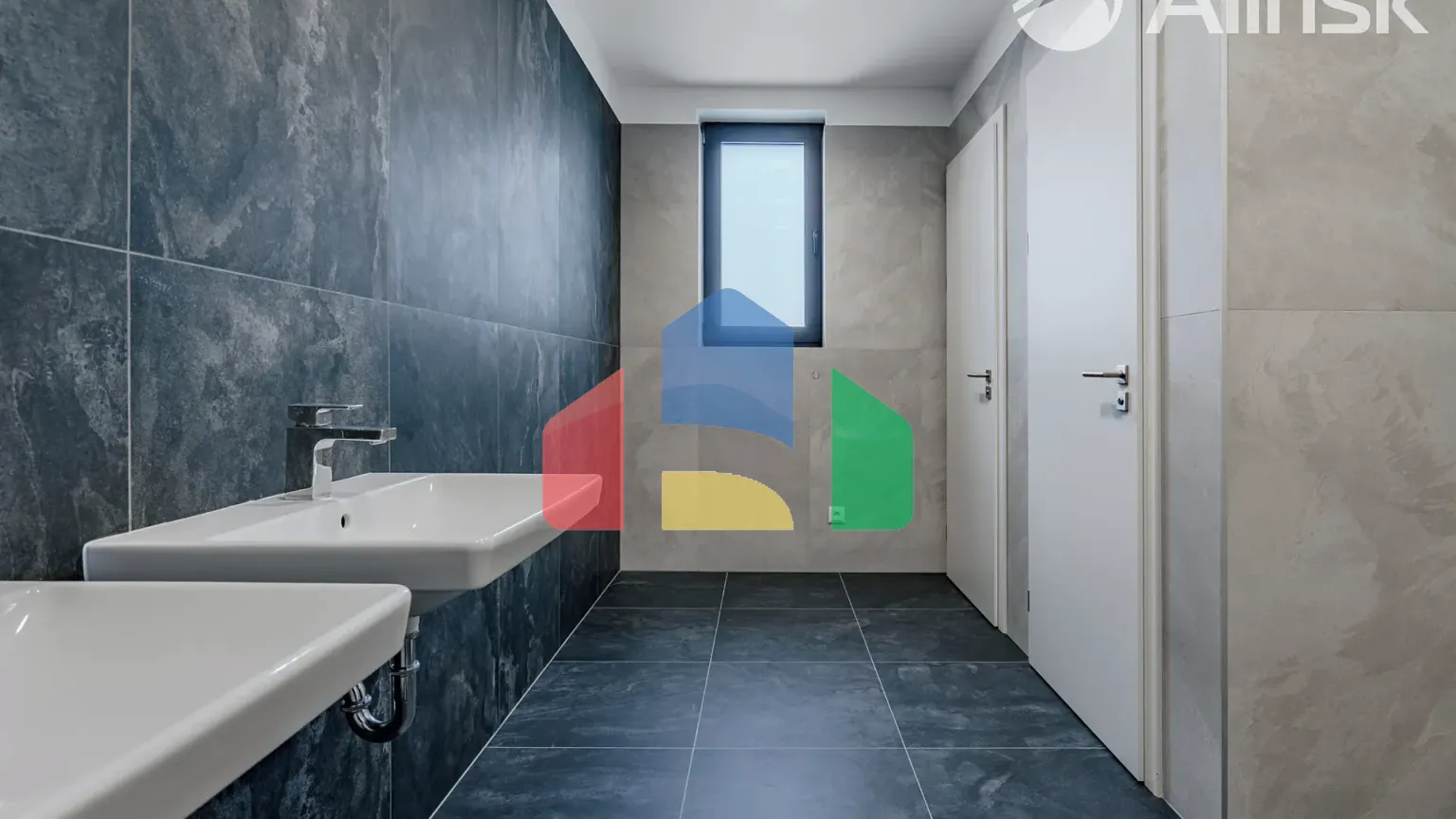 На продажу торговые помещения 147 m²