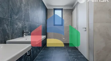 На продажу торговые помещения 147 m²