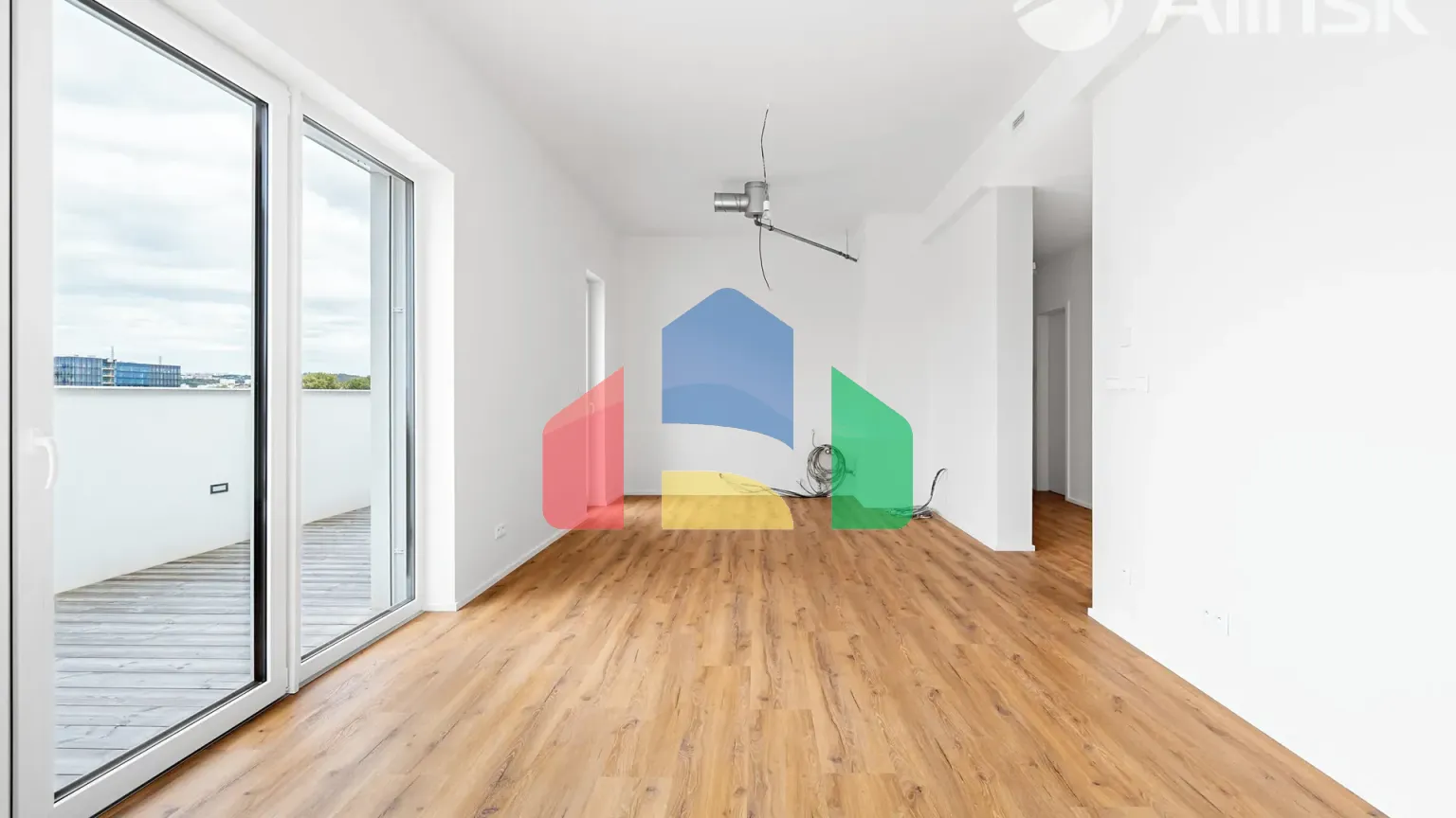 На продажу квартира 2-комн. студия 81 m²