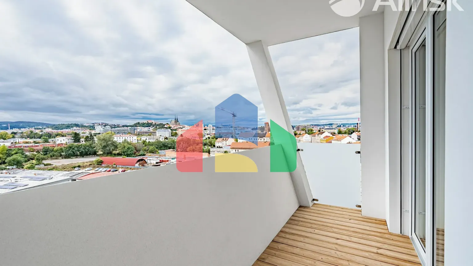 На продажу квартира 2-комн. студия 81 m²